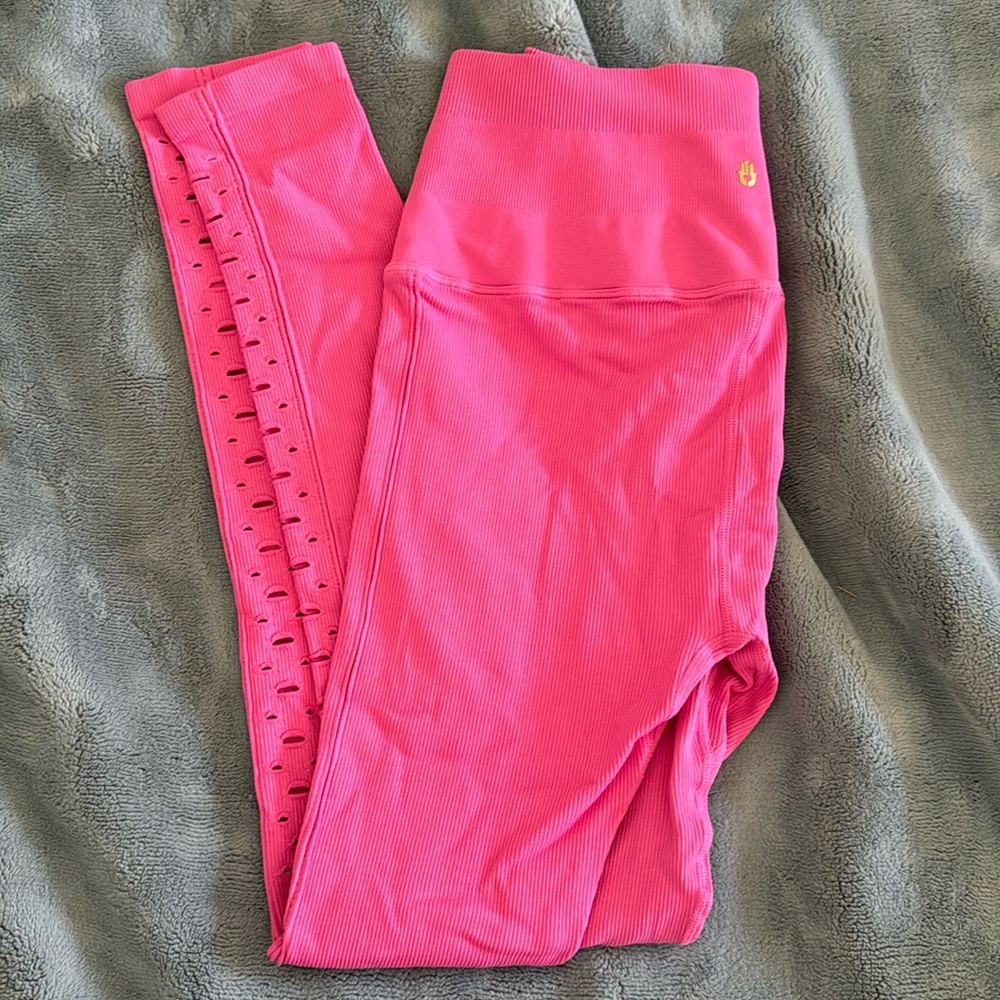 Spiritual gangster leggings extra small/small pink